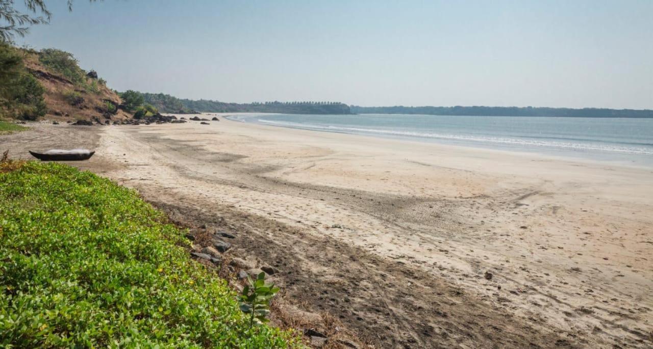 Saminder Beach House Jaitapur Экстерьер фото